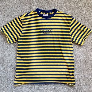 Men’s horizontal striped graphic GUESS short sleeve tee shirt